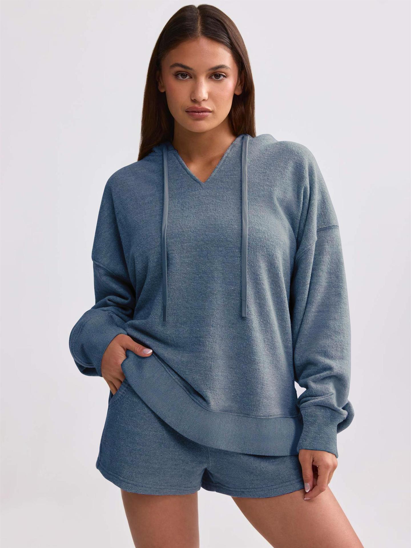 Dame afslappet hættetrøje med V-udskæring og løs pasform Stilla