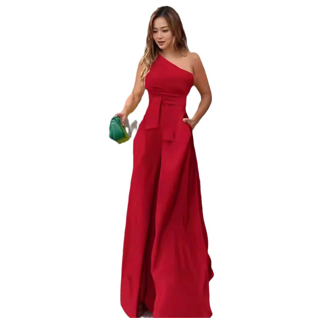 Dame Elegant Én-delt med asymmetrisk strop og flydende stof Stilla