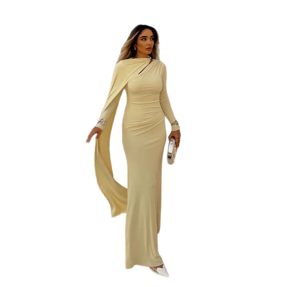 Dame elegant aftenkjole med asymmetrisk kappe Stilla