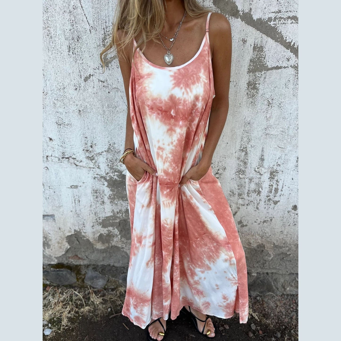 Dame afslappet sommerkjole i A-linje snit med justerbare stropper Stilla