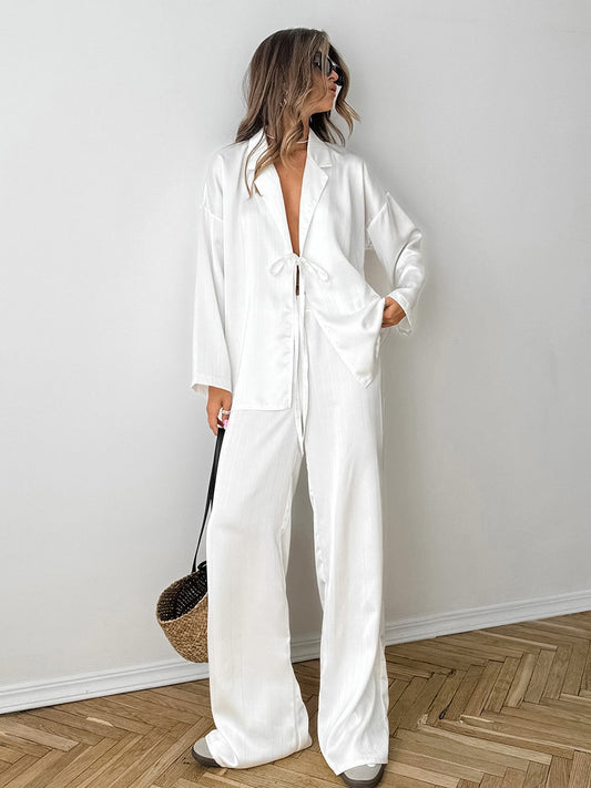 Dame jumpsuit med dyb V-udskæring og løs pasform Stilla