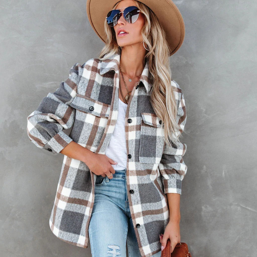 Dame afslappet oversized flanneljakke i ternet mønster med knapbar krave Stilla