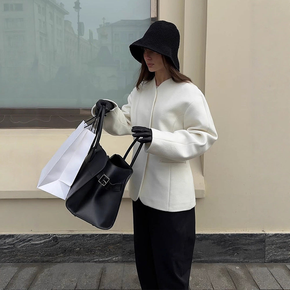 Dame afslappet blazer lavet af kvalitetsmateriale Stilla