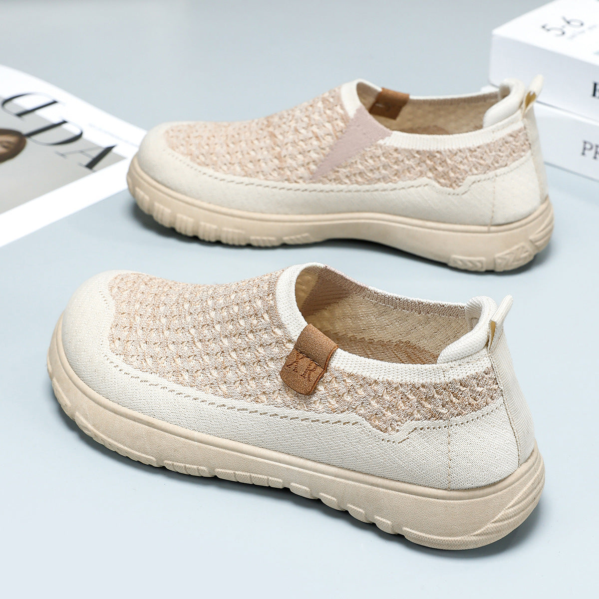 Femme Slip-On Gå Sneakers med åndbart strikkemateriale og fleksibel sål Stilla