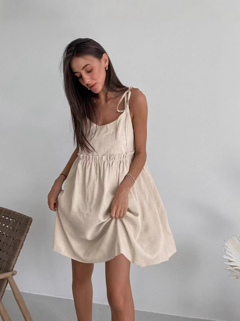 Dame afslappet spaghetti stropkjole med elastisk talje og dekorative sløjfer Stilla