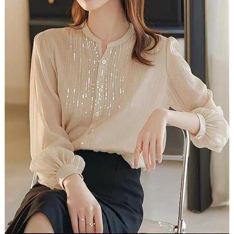 Dame elegant bluse med fine detaljer og glitrende applikationer Stilla