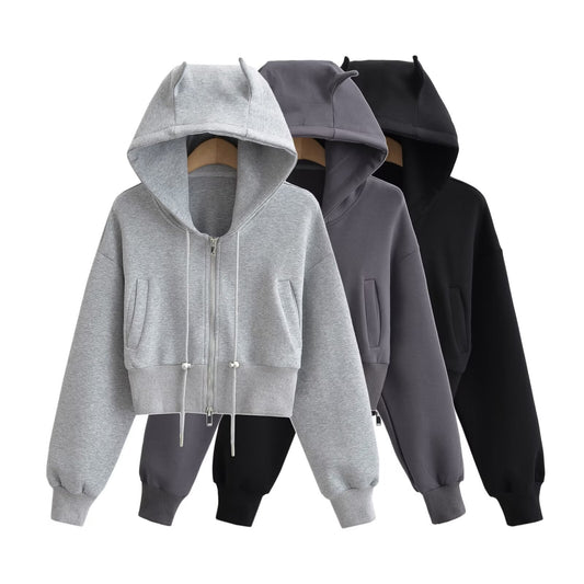 Dame Cropped Hættejakke med legende design og praktiske lynlås lommer Stilla