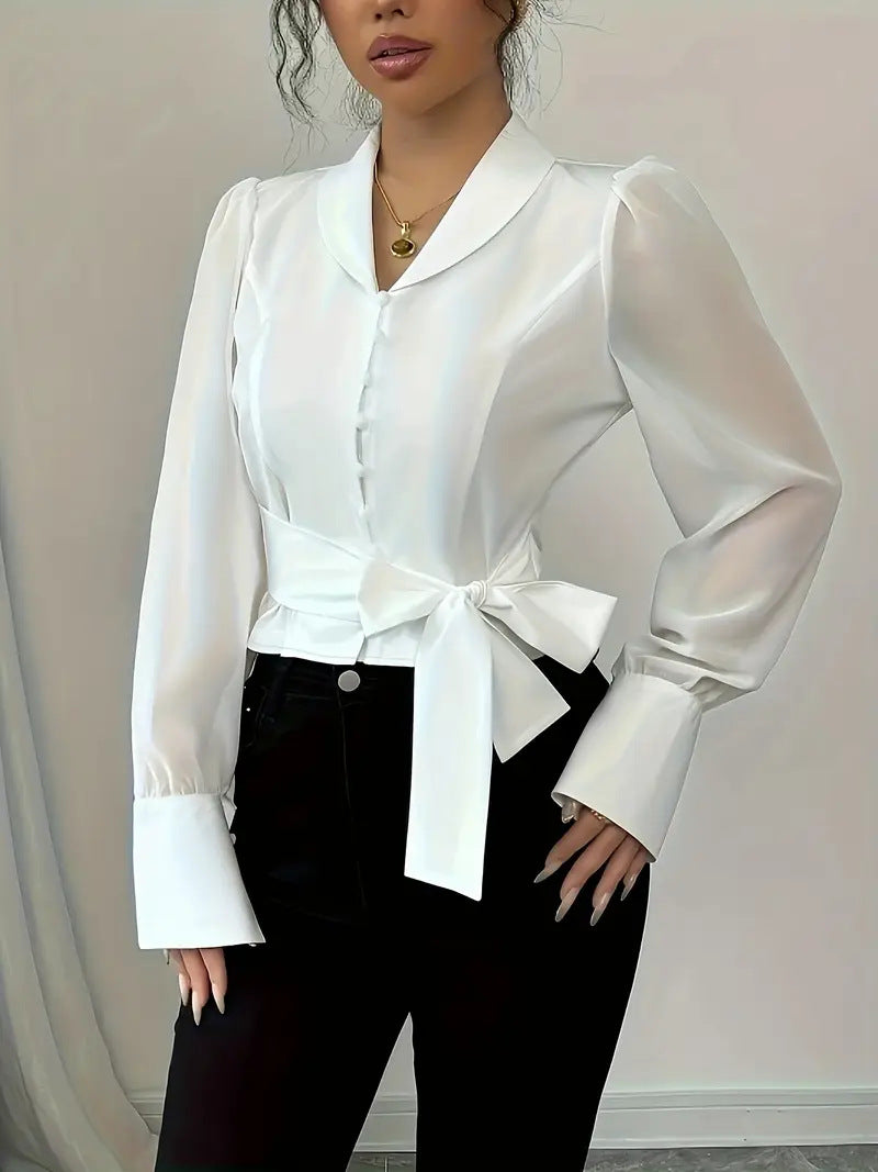 Dame elegant bluse med figursyet snit og legende sløjfedetalje Stilla
