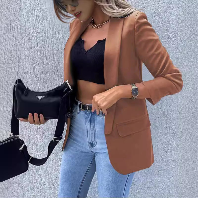 Dame Elegant Blazer med detaljerede lommer og figursyet snit Stilla