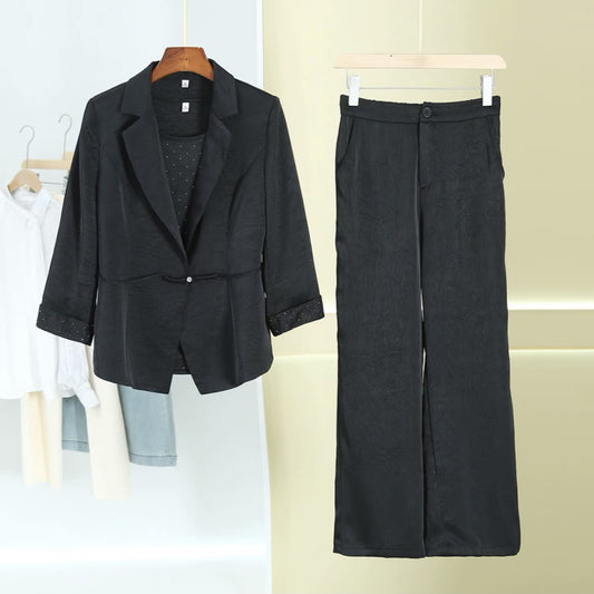 Dame elegant blazer-bukser-kombination i høj kvalitet stof og stilfuldt design Stilla