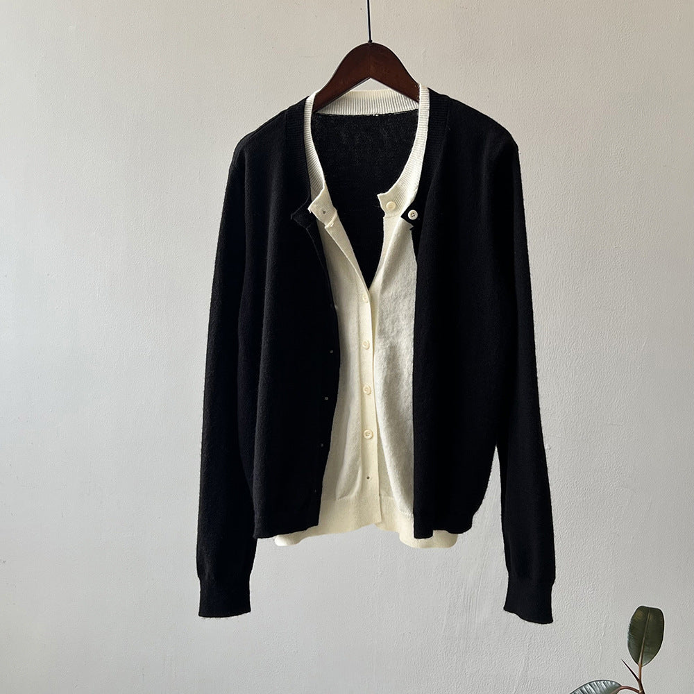 Dame afslappet cardigan lavet af fin strikkvalitet med knaplukning Stilla