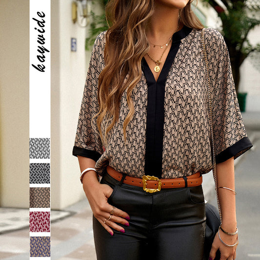 Dame elegant bluse med grafisk mønster og kontrastdetaljer Stilla