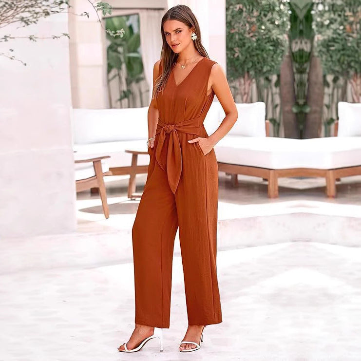 Dame Jumpsuit med elegant V-halsudskæring og bælte Stilla