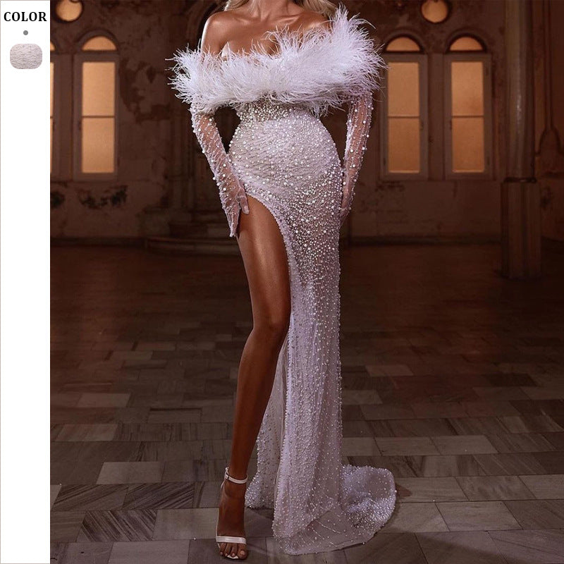 Dame Elegant aftenkjole med fjer detaljer og perle dekoration Stilla