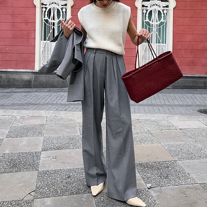 Dame Elegant jakkesæt med høj talje, bredt skåret bukser og stilfuldt ærmeløst top Stilla