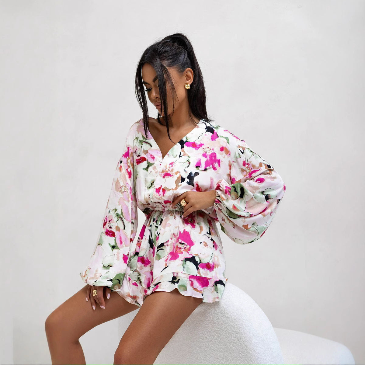 Femme Chic Knaprækket Jumpsuit med elastisk talje og ballonærmer Stilla
