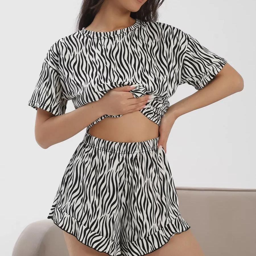 Dame afslappet kortærmet sæt med dyreprint Stilla