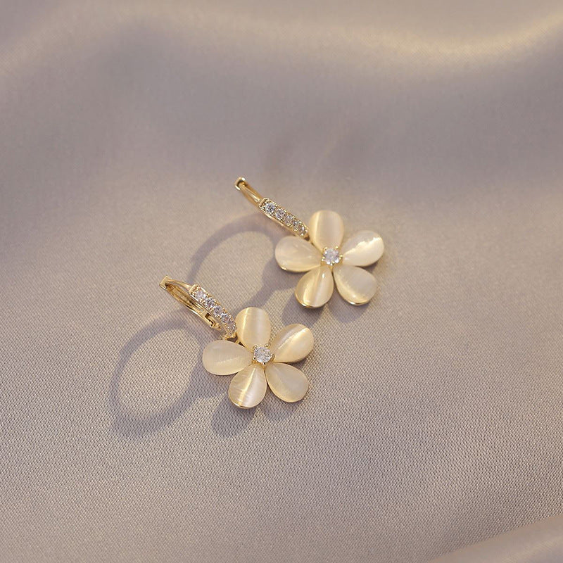 Stilla | Flawless Petal Opal Øreringe