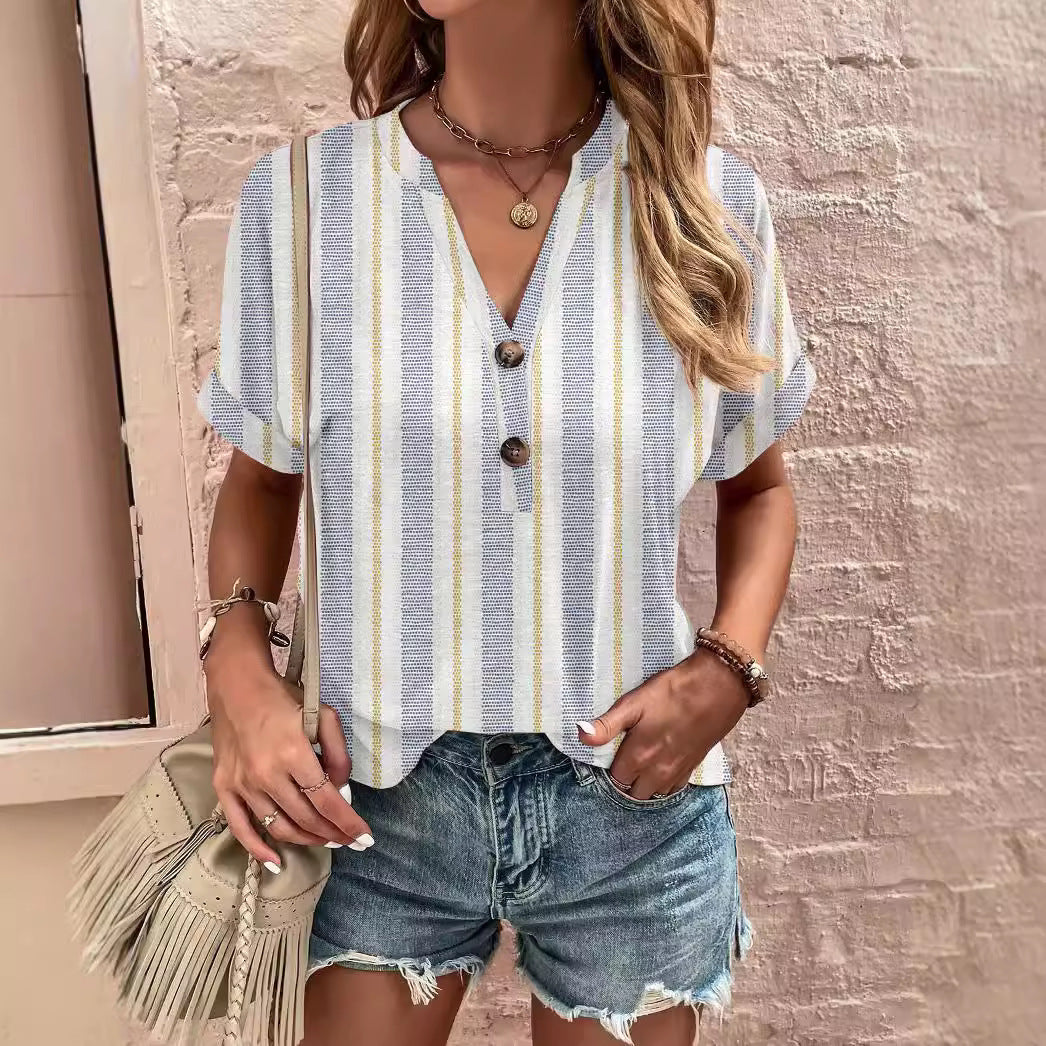 Dame afslappet kortærmet top med knaplukning og stribemønster Stilla