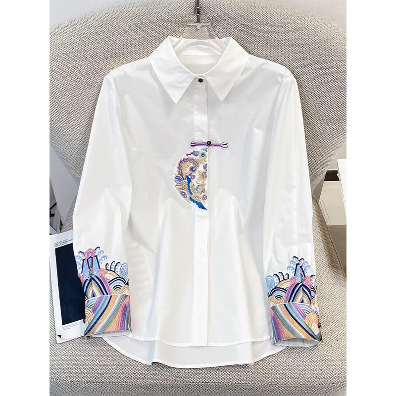 Dame eksklusiv langærmet bluse med kunstnerisk broderedesign og moderne accenter Stilla