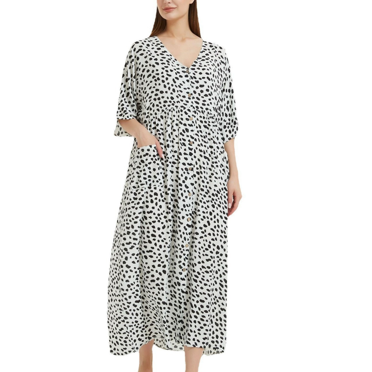 Dame afslappet maxikjole med dyb V-hals og sidelommer Stilla