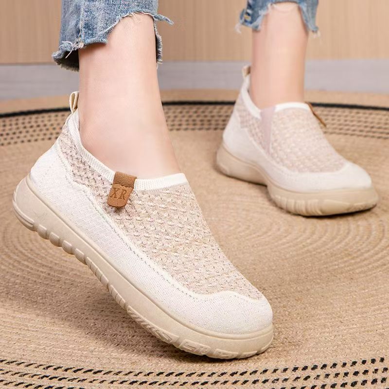 Femme Slip-On Gå Sneakers med åndbart strikkemateriale og fleksibel sål Stilla