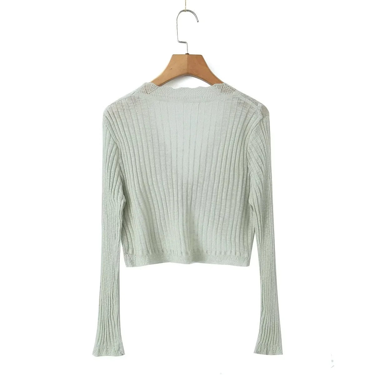 Dame cropped strikjakke med fint ribdesign og sarte spidsdetaljer Stilla