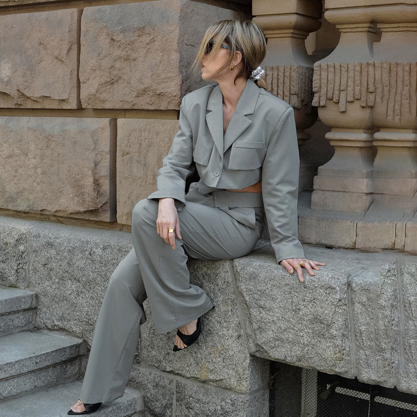 Dame Cropped Blazer- og Buksedragtt Stilla