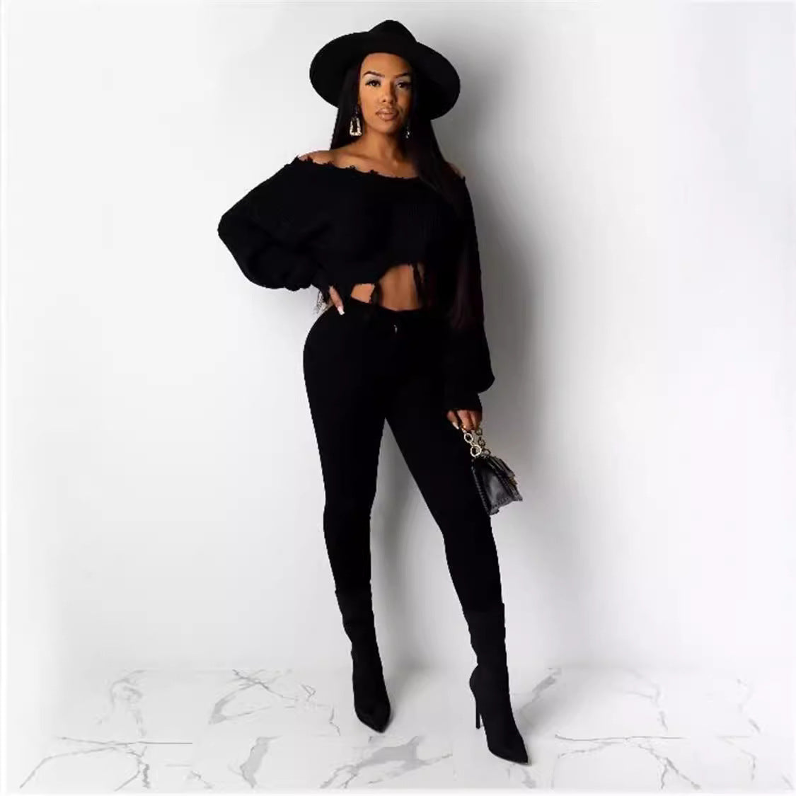 Dame Cropped Strikpullover med afslappet Off-Shoulder design og brede ærmer Stilla