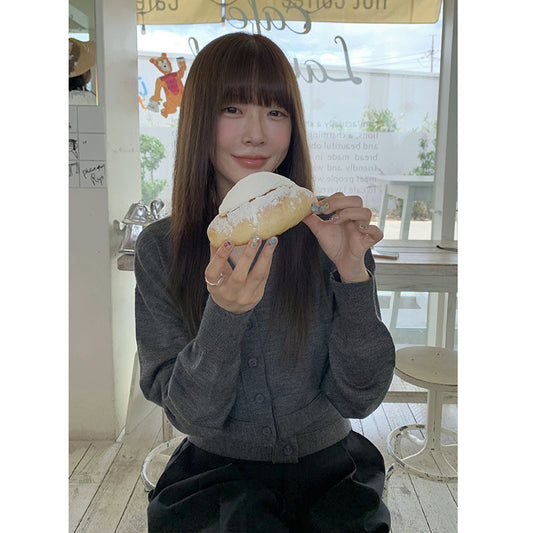 Dame cropped strikjakke med knapbar V-udskæring og lang arm Stilla