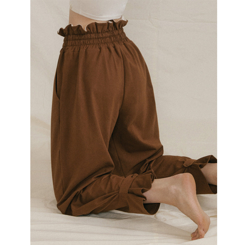 Dame bred chinos med elastisk talje og mode detaljer Stilla