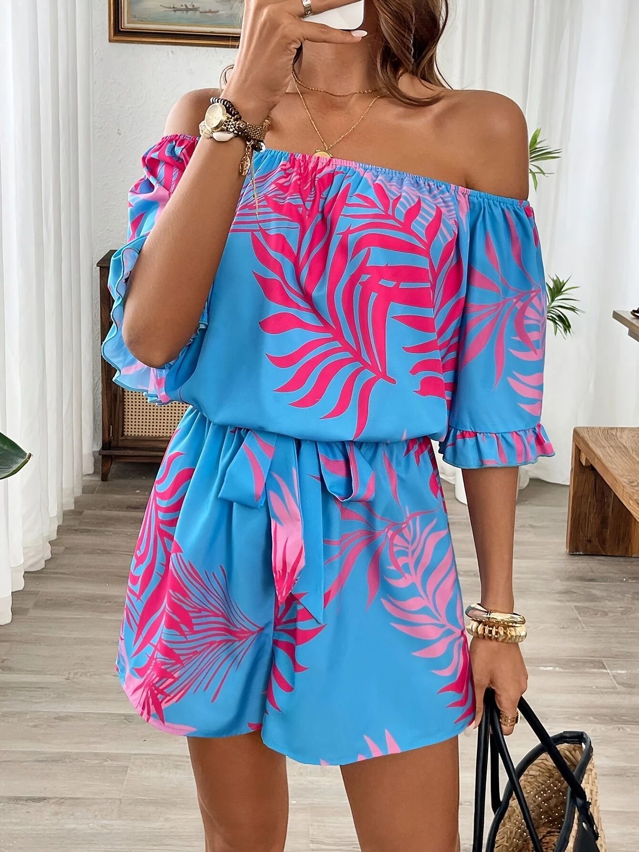 Dame Off-Shoulder Kort jumpsuit med tropisk print Stilla