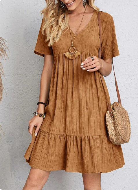 Dame afslappet minikjole med V-udskæring og flæsekanter Stilla