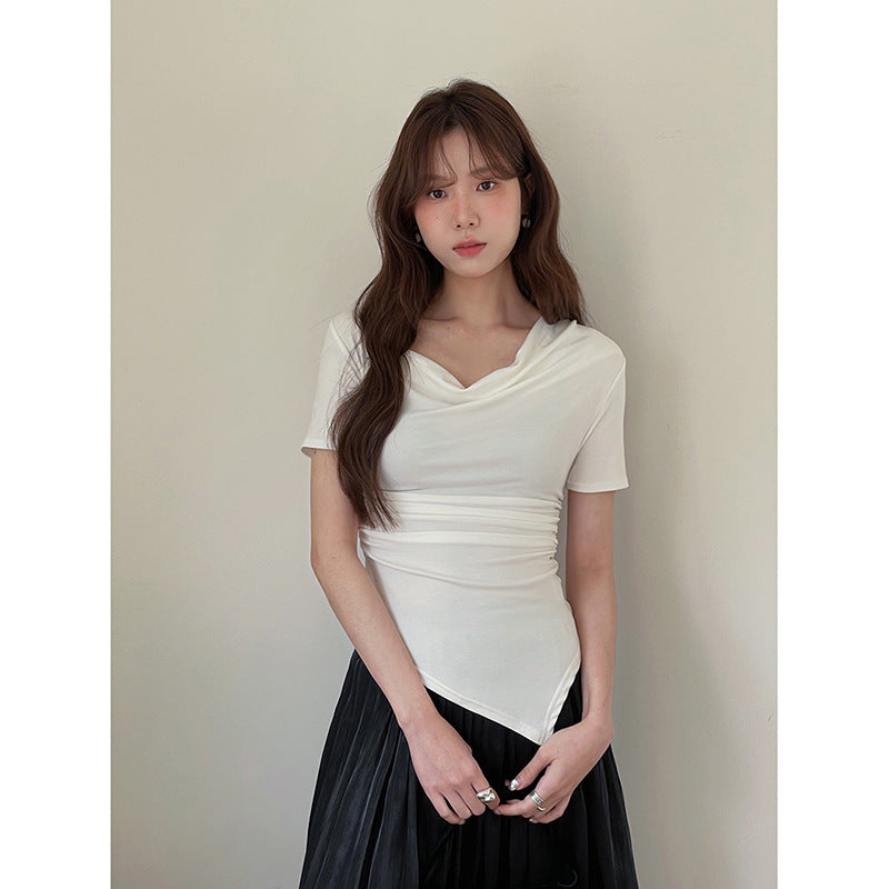 Dame elegant indpakningsoberstykke med asymmetrisk nederdel og fine folder Stilla