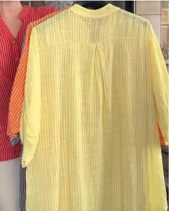 Dame afslappet bluse med knaplukning og stribemønster Stilla