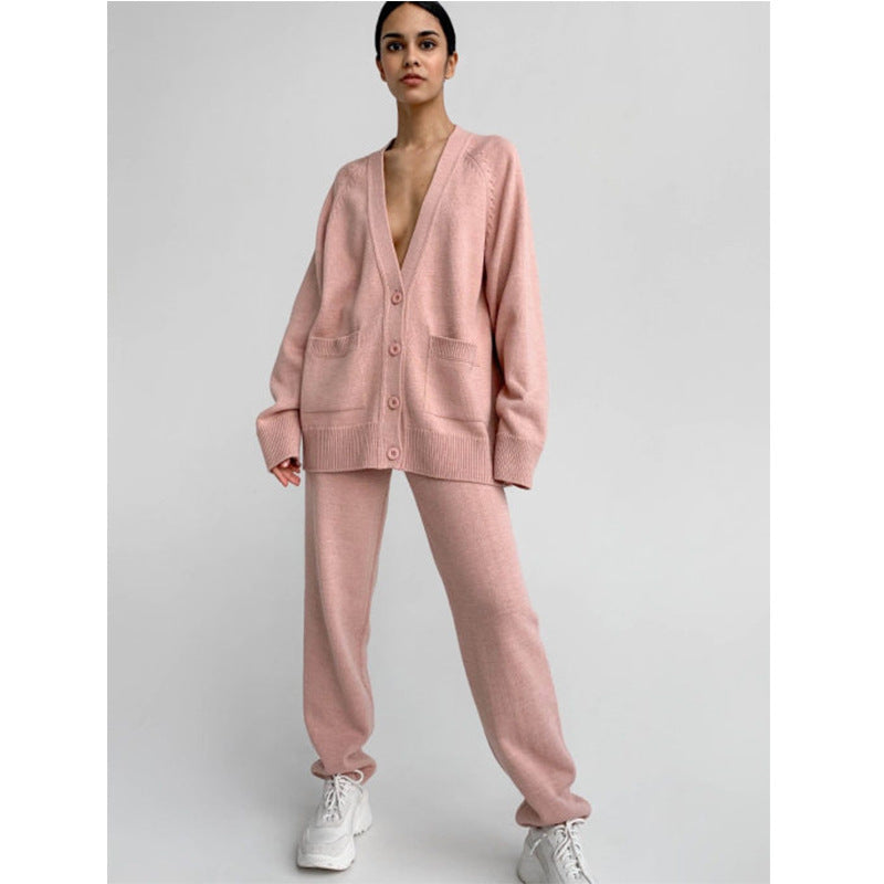 Dame strik cardigan med dyb V-hals og store lommer Stilla