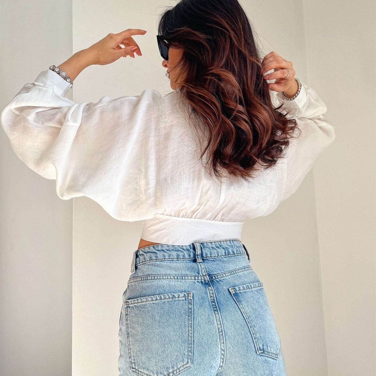 Dame Elegant Knytbluse med lange ærmer og raffineret taljebinding Stilla