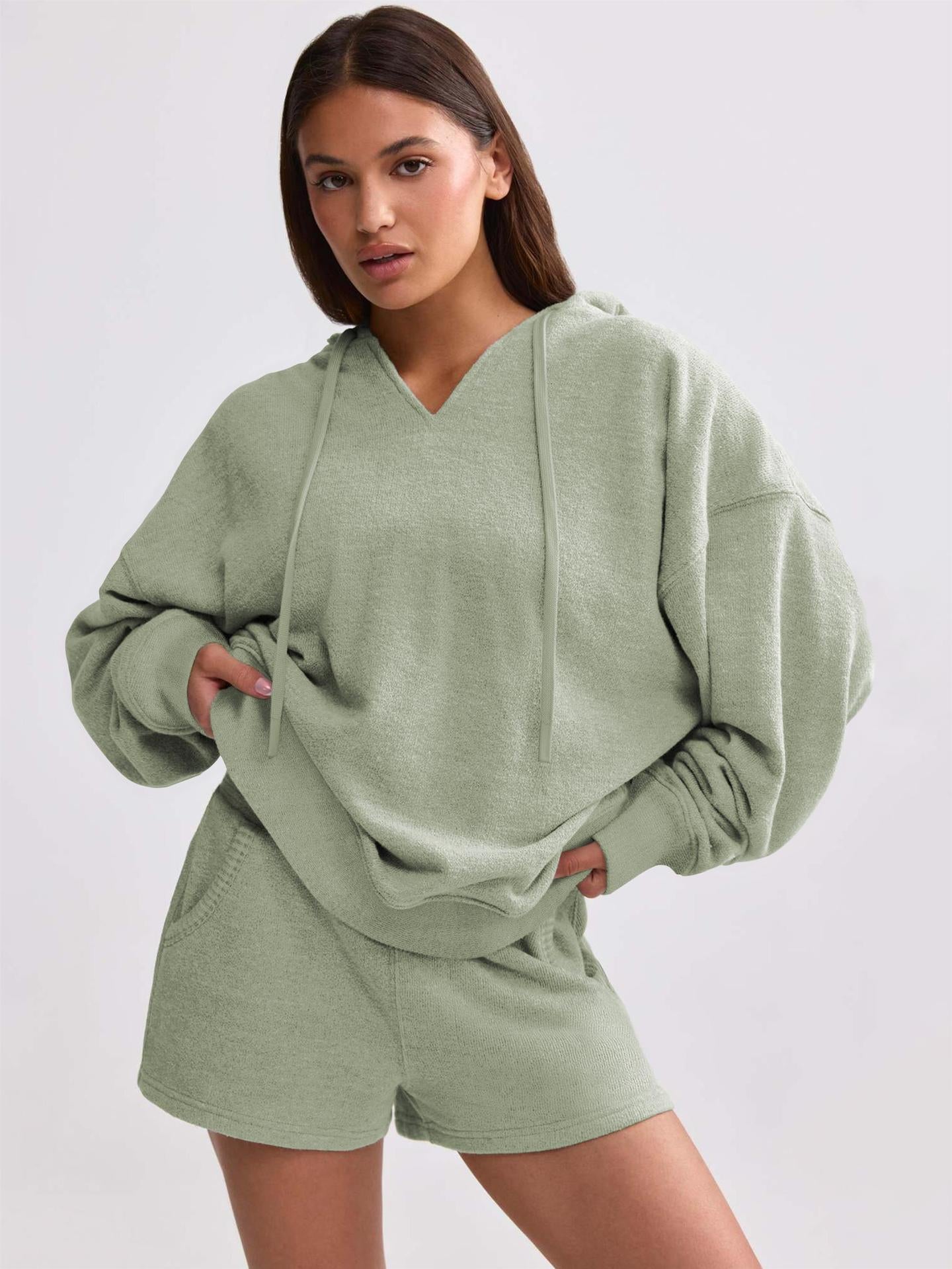 Dame afslappet hættetrøje med V-udskæring og løs pasform Stilla