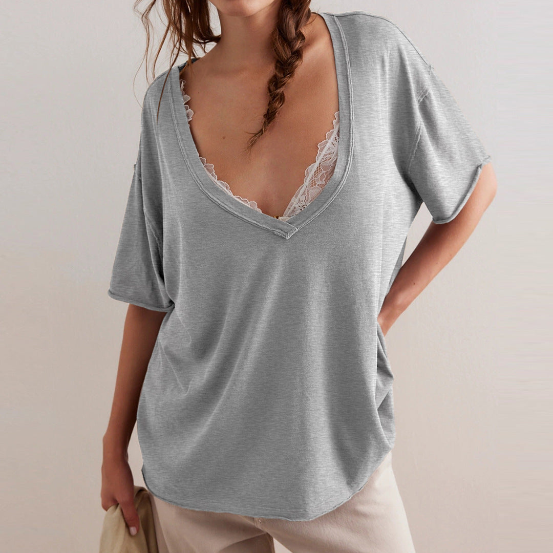 Dame afslappet oversized T-shirt med dyb V-udskæring og fine spidse accenter Stilla