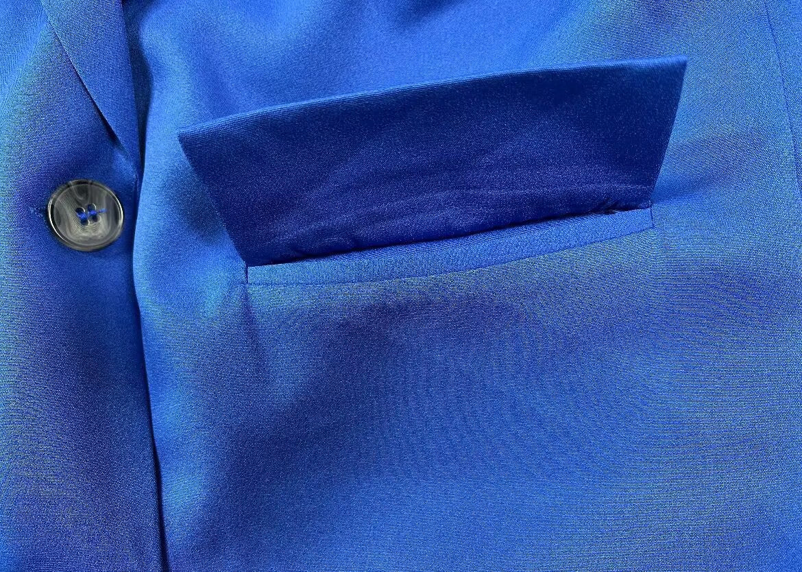 Dame elegant blazer med moderne snit og lommer Stilla