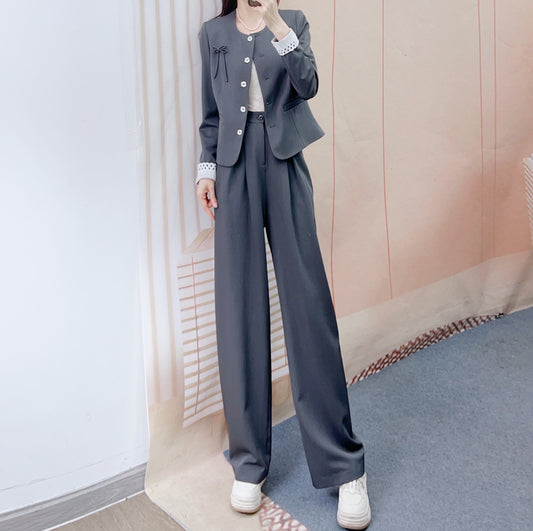 Dame elegant blazer-buks-sæt med dristige detaljer og høj kvalitet forarbejdning Stilla