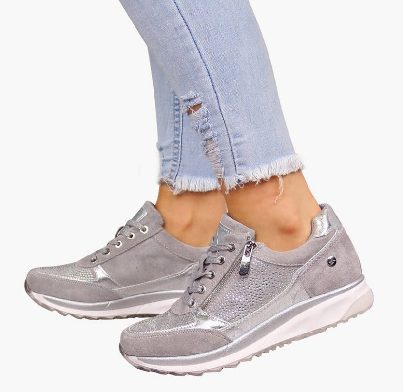 Dame Sporty Sneakers med fashionable lynlås og åndbart overmateriale Stilla