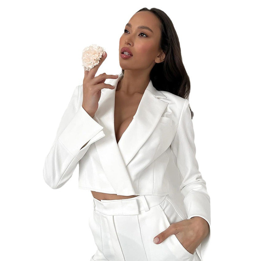 Dame Elegant jakkesæt med figursyet blazer og bredt bukseben Stilla