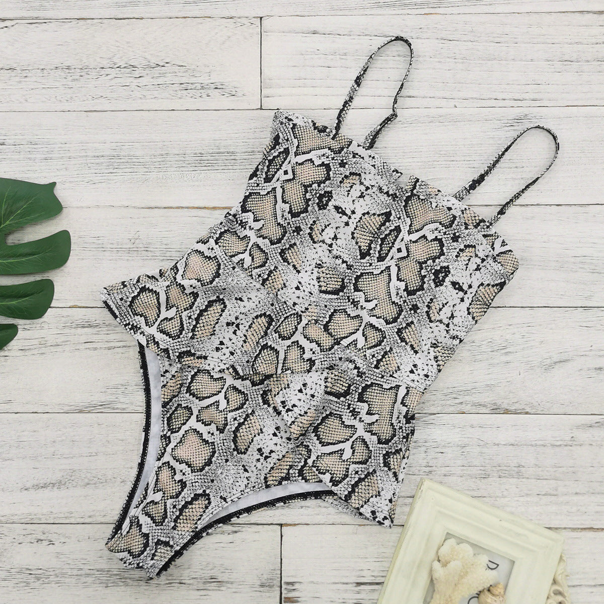 Dame Einteiler Badedragt med Slangemønster Stilla