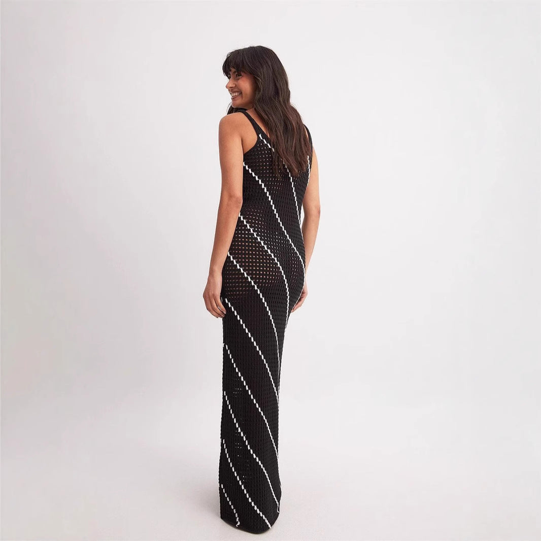 Dame Cropped Strikkjole med geometrisk hulmønster og elegant V-udskæring Stilla