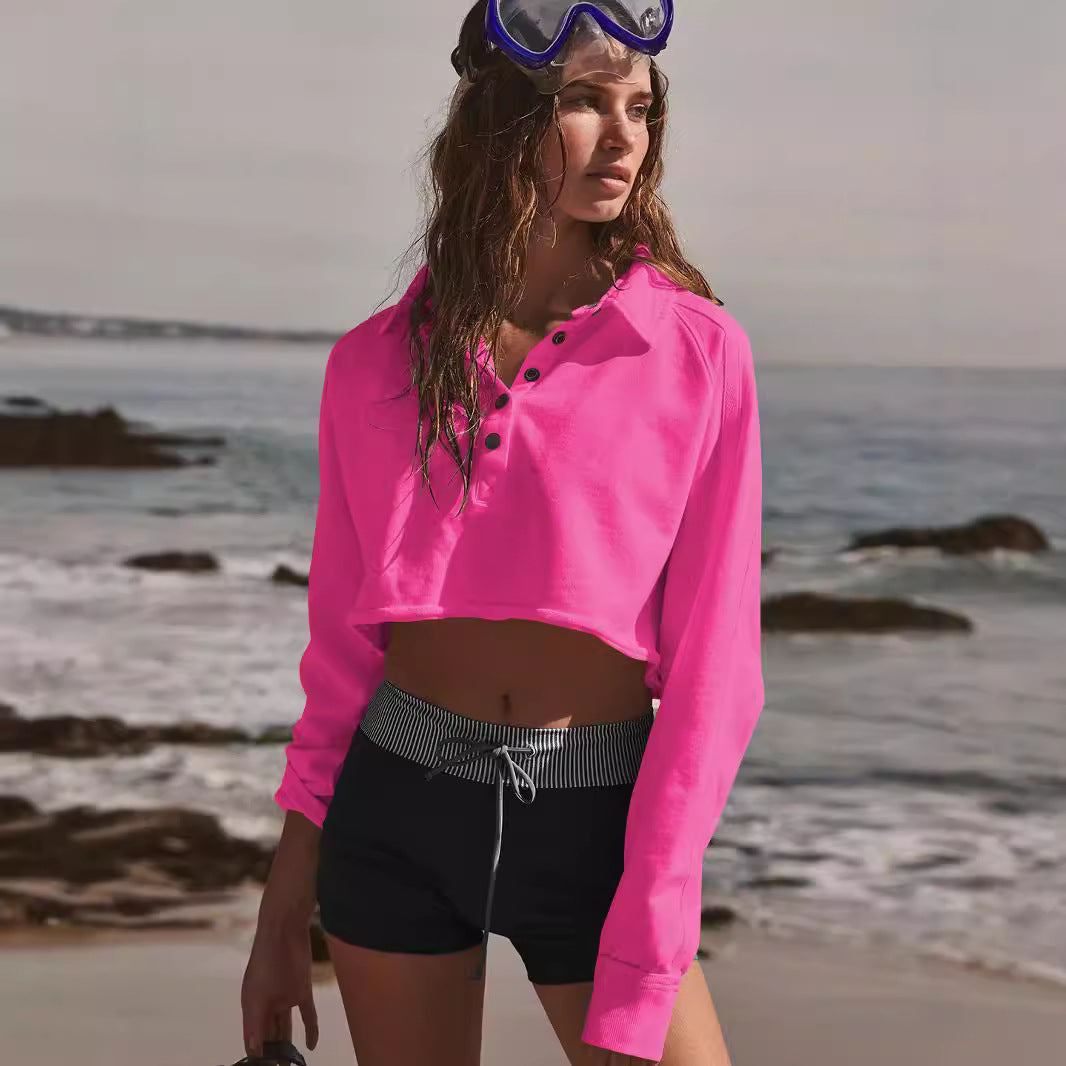 Dame afslappet cropped sweatshirt med knaplukning og sporty design Stilla