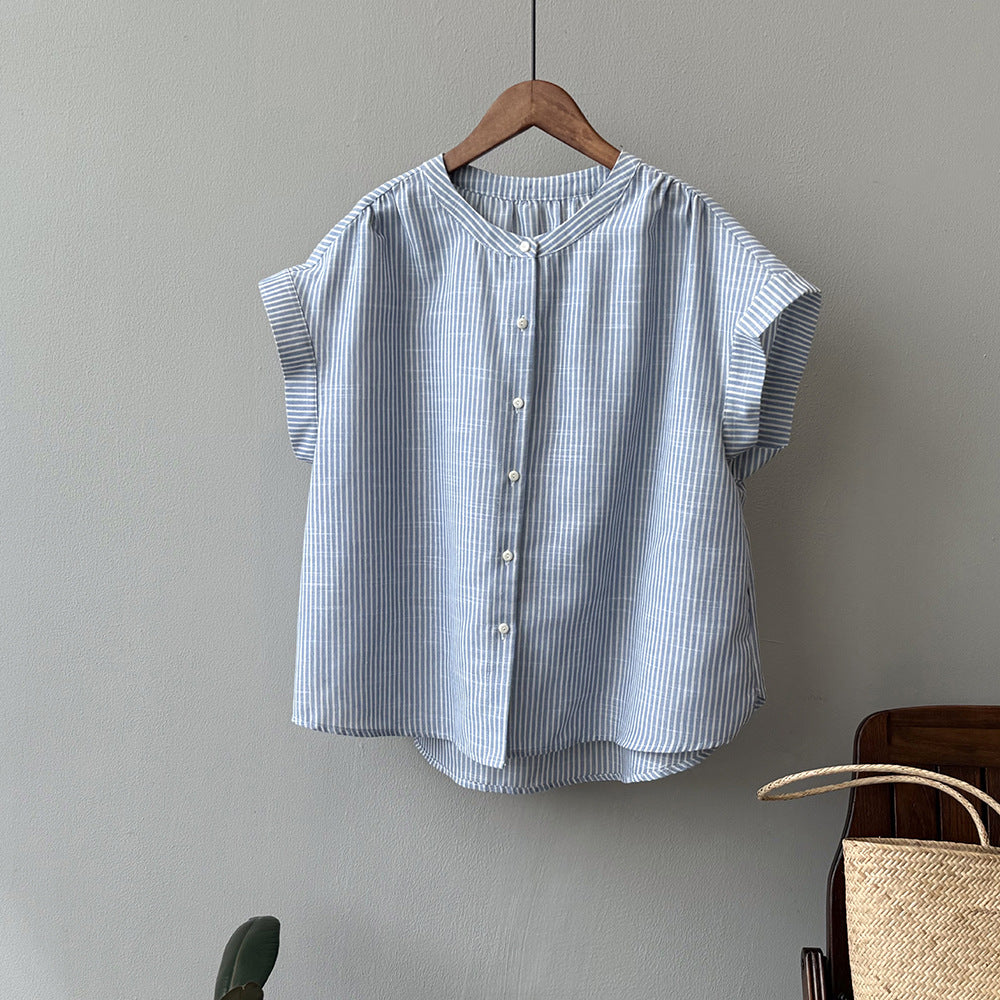 Dame afslappet bluse med knapbar udskæring og opsmøgede ærmer Stilla