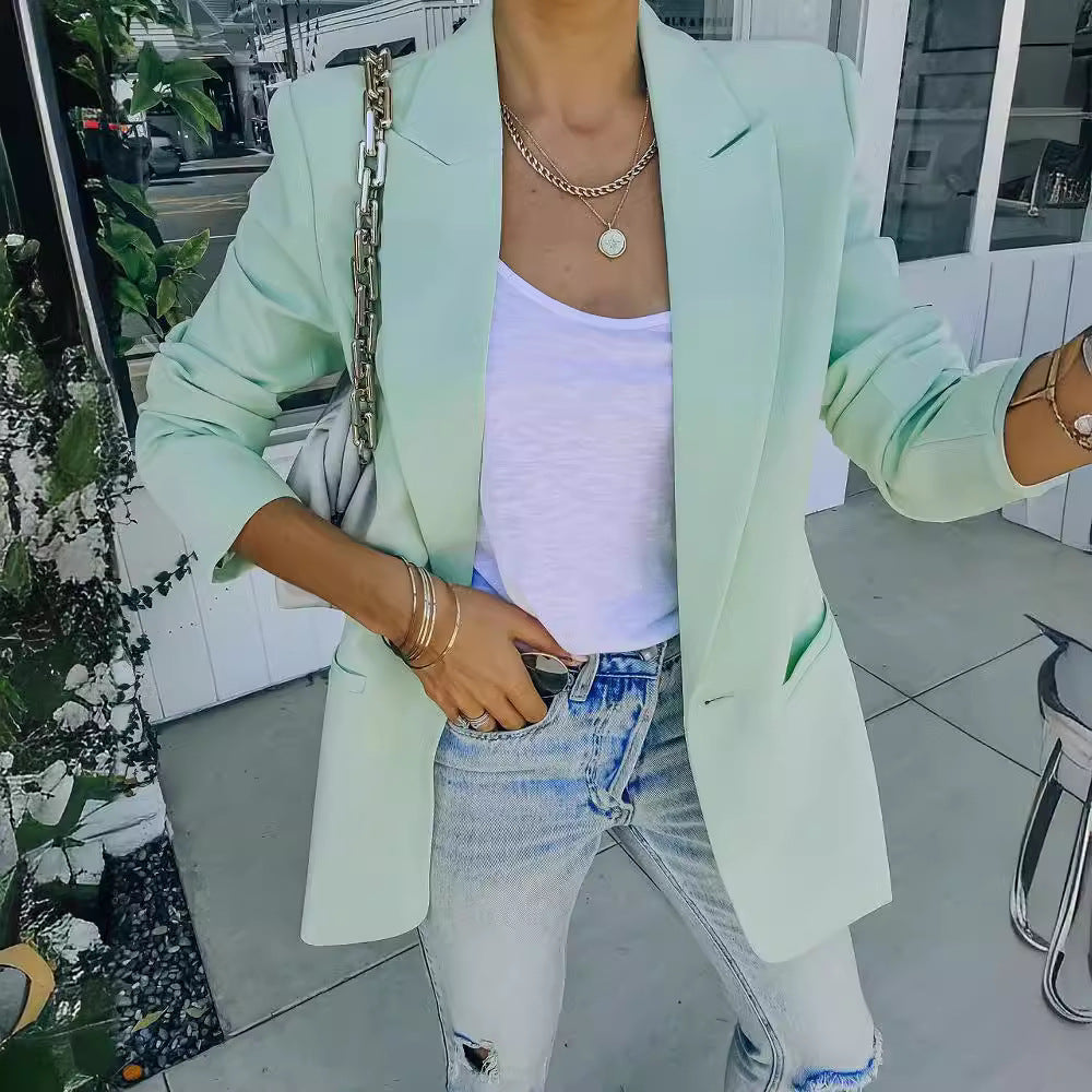 Dame Elegant Blazer med tætsiddende snit og moderne detaljer Stilla