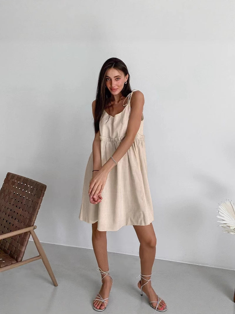 Dame afslappet spaghetti stropkjole med elastisk talje og dekorative sløjfer Stilla