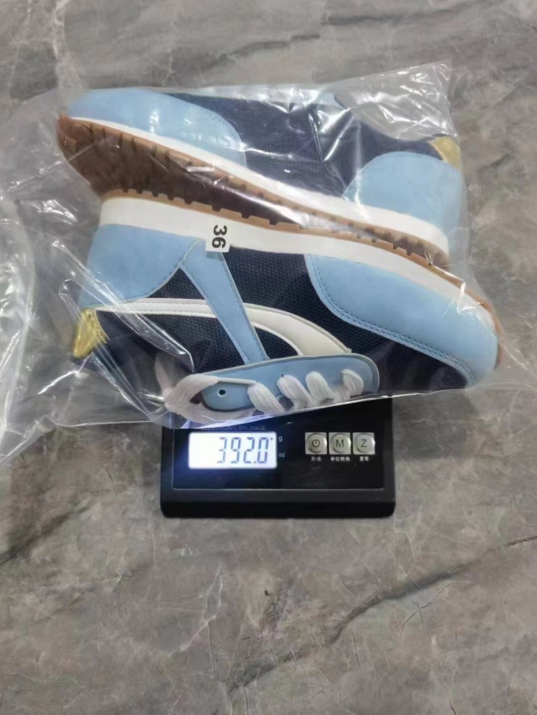 Dame Sporty Sneakers med åndbart overmateriale og skridsikker sål Stilla